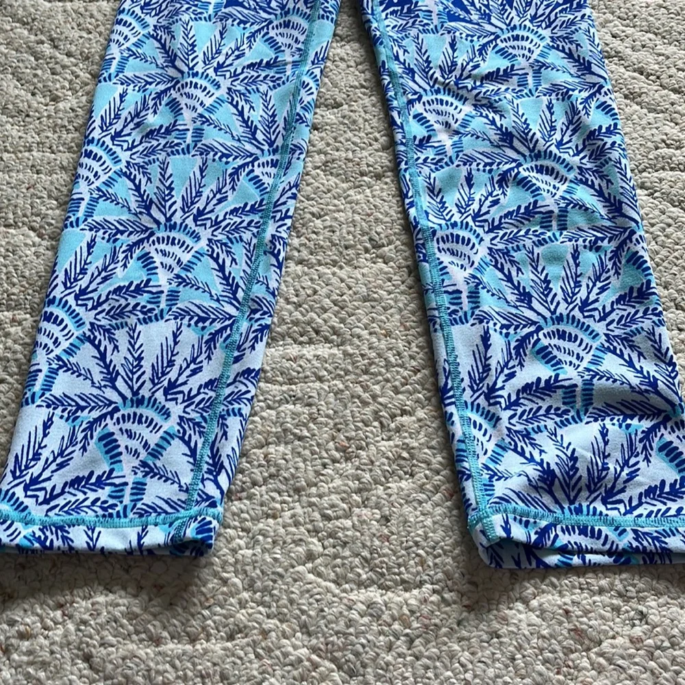 EUC Lilly Pulitzer Luxletic Leggings - Picture 6 of 9